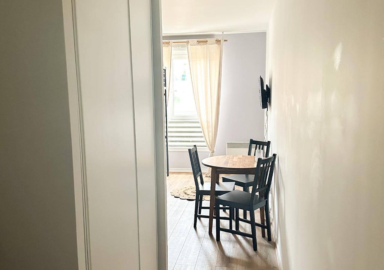 Studio Montevrain Rer Exteriör bild